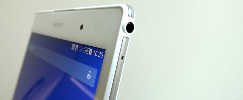 Illustration for article titled Sony Xperia Z3 Tablet Compact: So Light You'll Forget You're Holding It